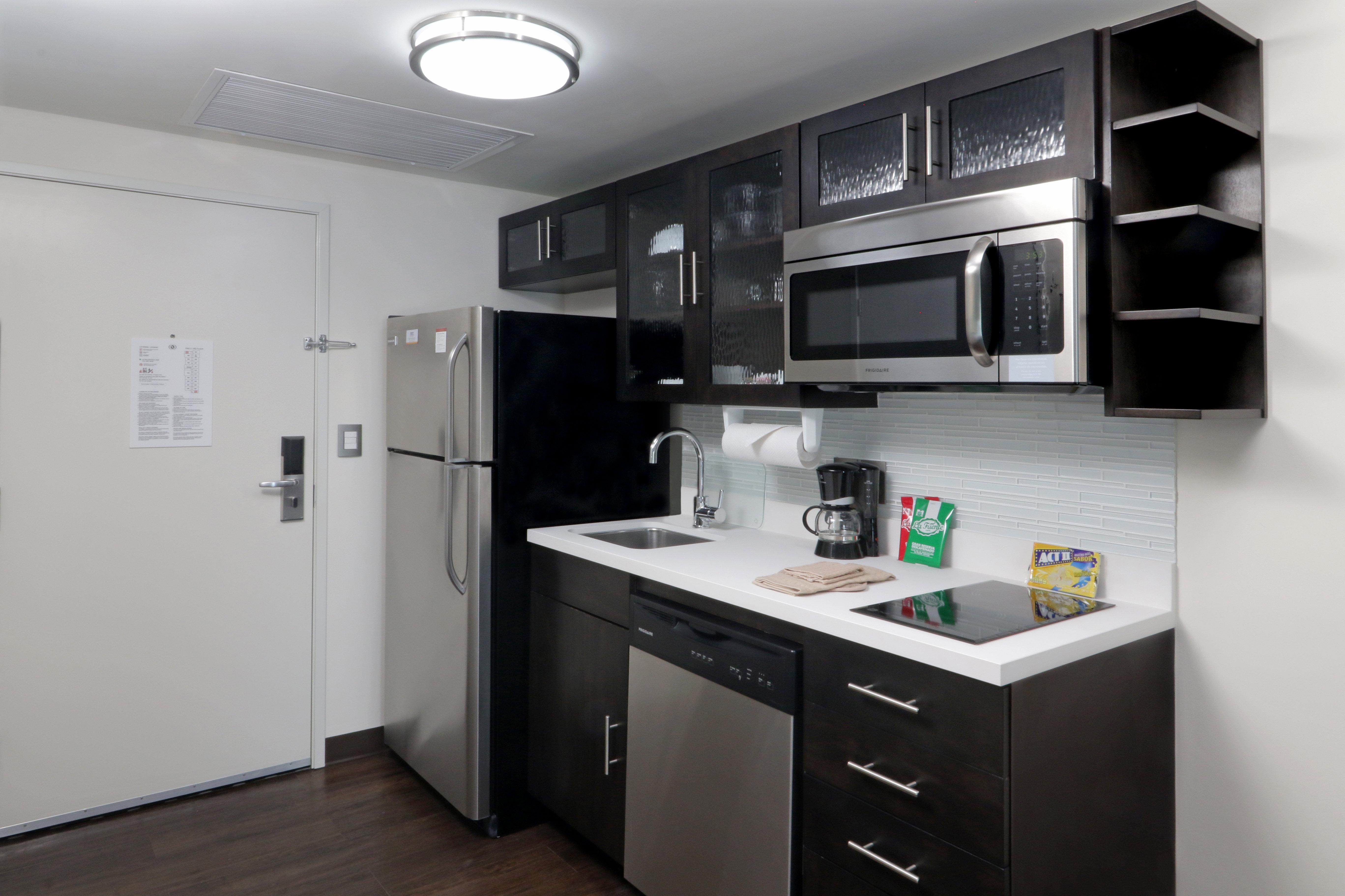 Candlewood Suites Celaya Celaya  Buitenkant foto